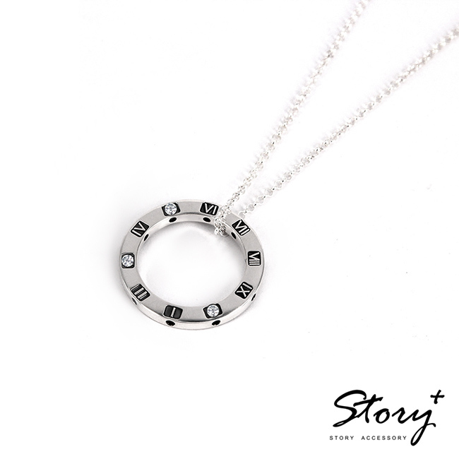 訂做專屬的密碼純銀項鍊,特殊的設計讓客製化銀飾多了浪漫氛圍